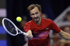 Даниил Медведев вышел в 1/8 финала турнира ATP в Шанхае