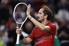 Медведев вышел в четвертьфинал турнира ATP в Шанхае