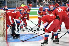 Украина обратилась к IIHF с просьбой продлить отстранение хоккейной сборной России